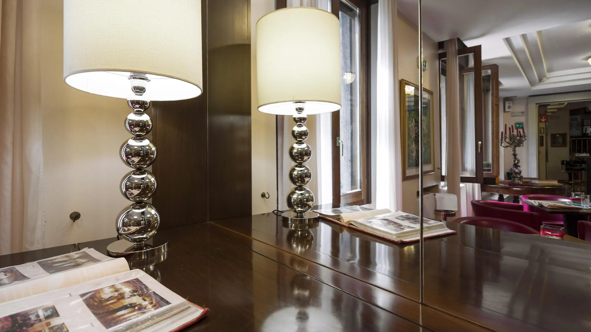 ****  Hotel Carrobbio Milan Italy