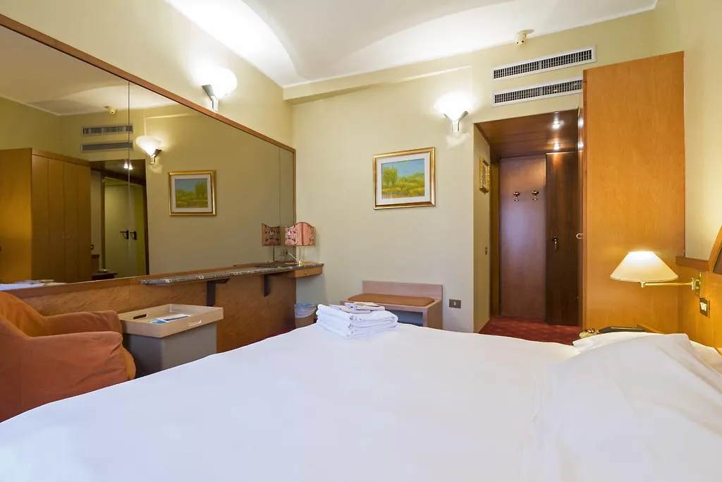Hotel Carrobbio Milan