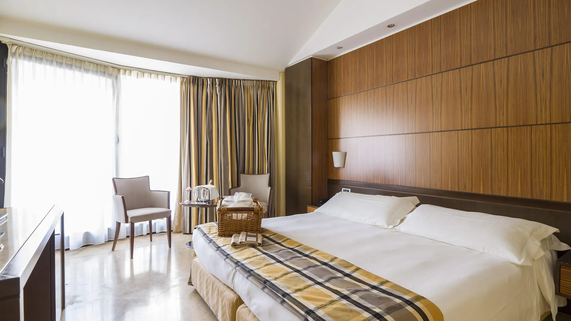 Hotel Carrobbio Mailand