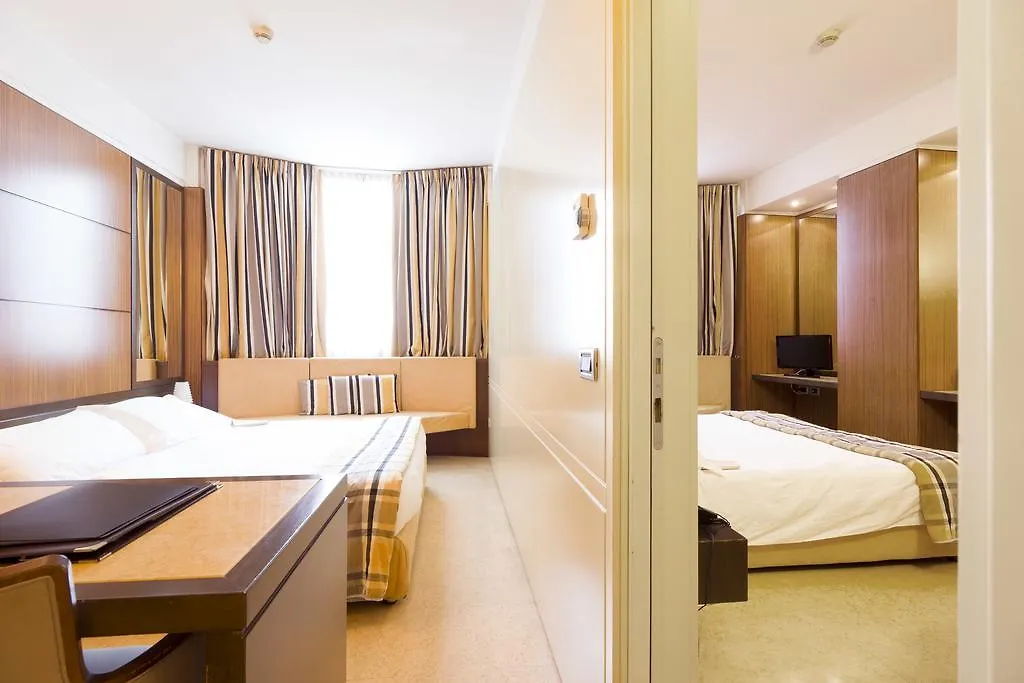 ****  Hotel Carrobbio Mailand Italien